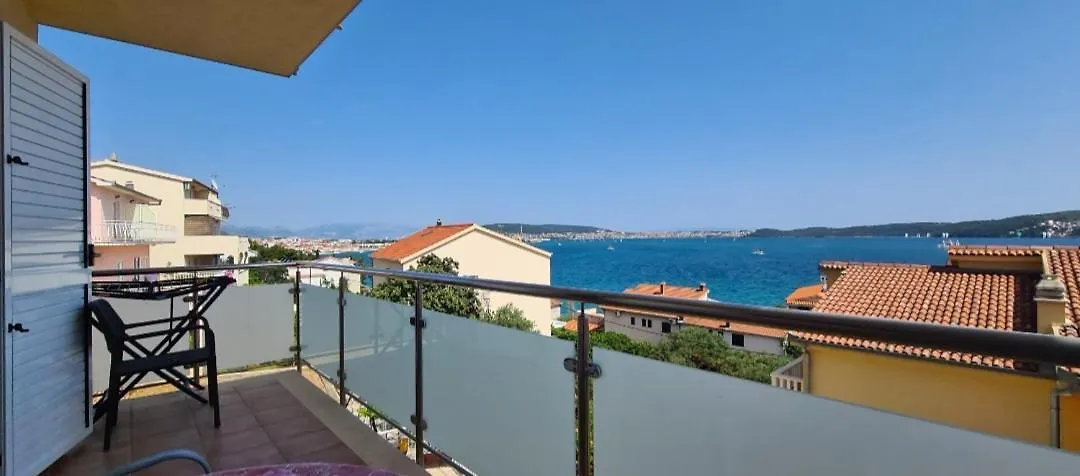 Apartmani Gizela سيغيت دونيي 0*,