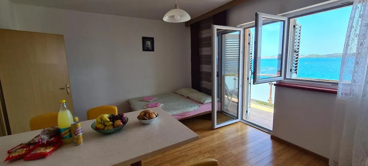Penzion Apartmani Gizela Donji Seget