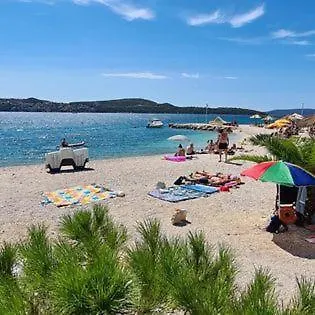 Penzion Apartmani Gizela Donji Seget