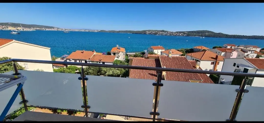 Penzion Apartmani Gizela Donji Seget Chorvatsko